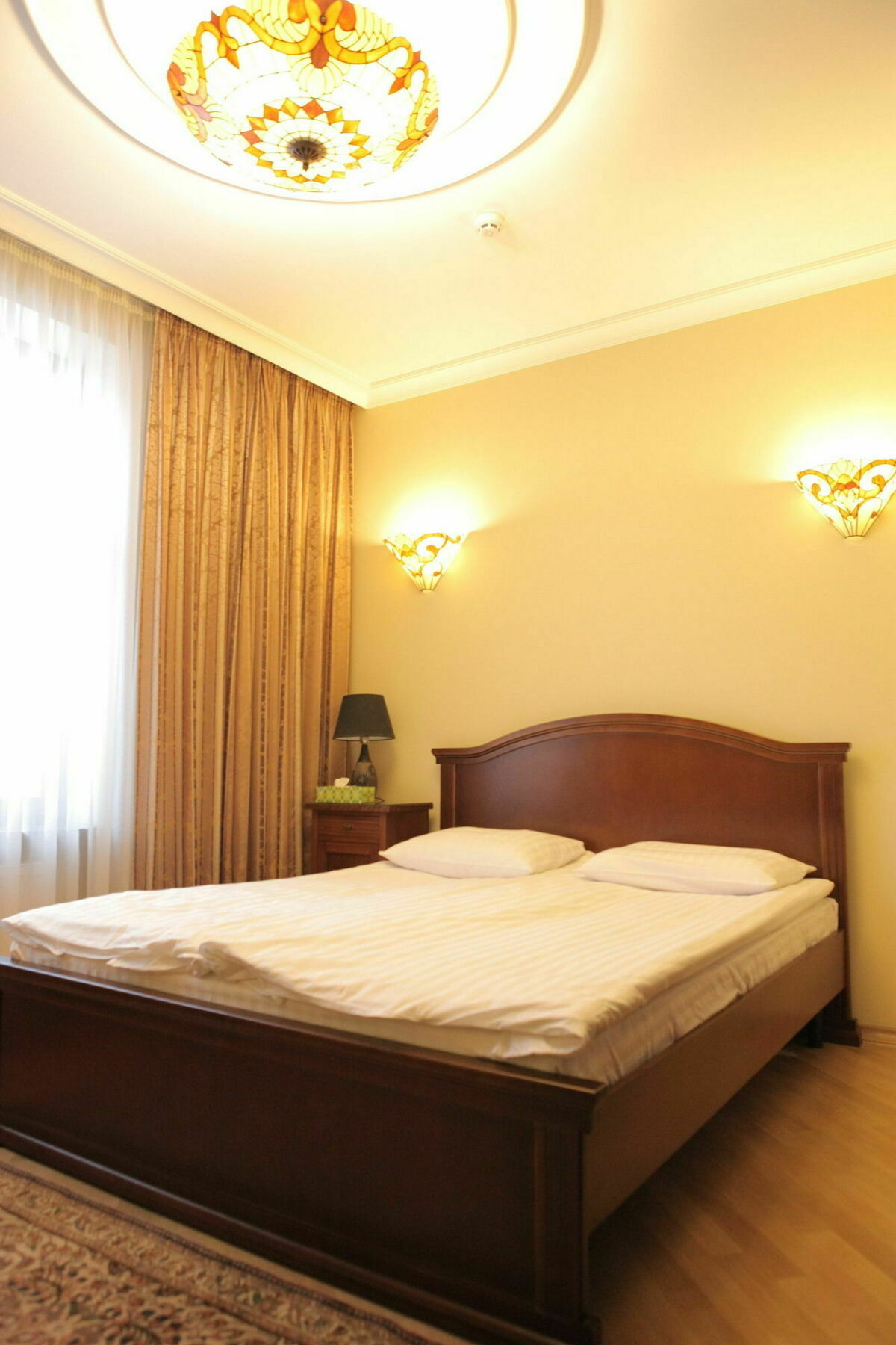 British Club Lviv Hotel Exterior foto
